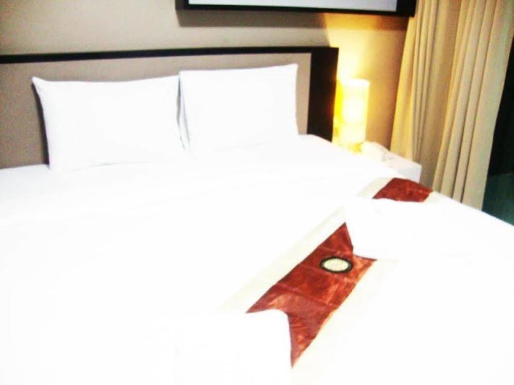 Thongmanee Hotel Hat Yai Buitenkant foto